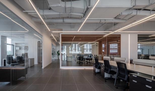 办公室放翻新改造