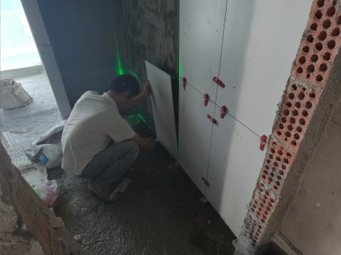 办公室卫生间办公室贴砖